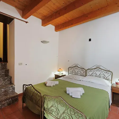 Ospitalita D'alunzio Гостевой дом San Marco d'Alunzio